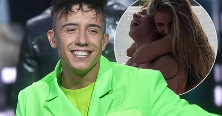 Dawid Kwiatkowski zalał Instagram falą zdjęć z dziewczyną! Romantyczna intymna sesja to cios dla jego fanek!