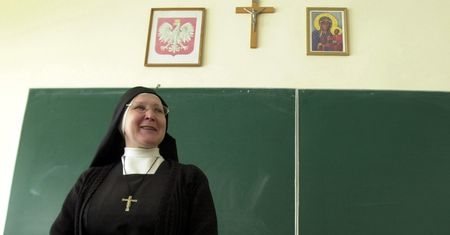 Burza wokół religii w szkołach. Słupsk ujawnia zarobki katechetów