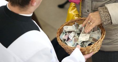 Oburzająca msza. Reakcja wiernych w kościele będzie zdecydowana [BADANIE]