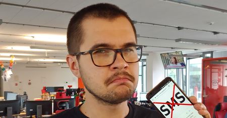 SMS-y? Dziękuję, postoję. Tę technologię trzeba odesłać do lamusa