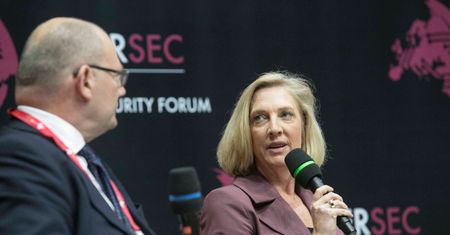 "Nasz program kosmiczny jest podatny na ataki". Była doradczyni Busha i Obamy o cyberbezpieczeństwie