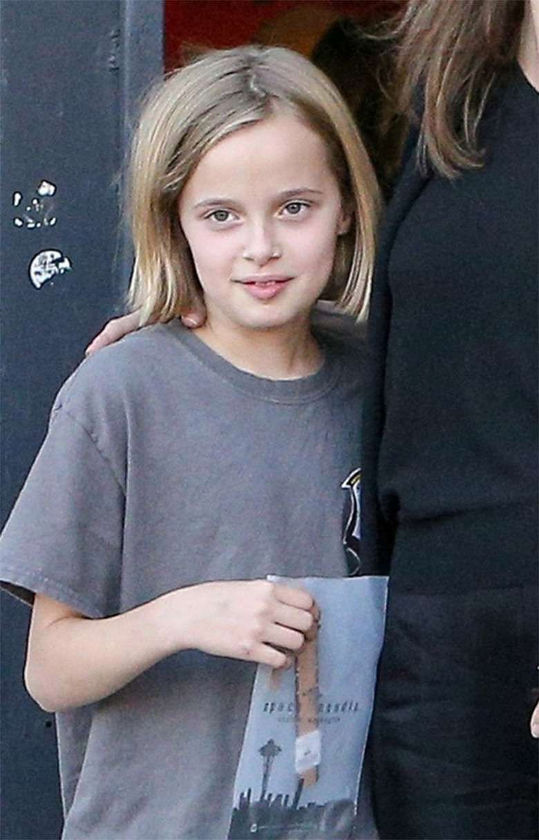 Angelina Jolie z córką Vivienne Jolie-Pitt w dojo karate