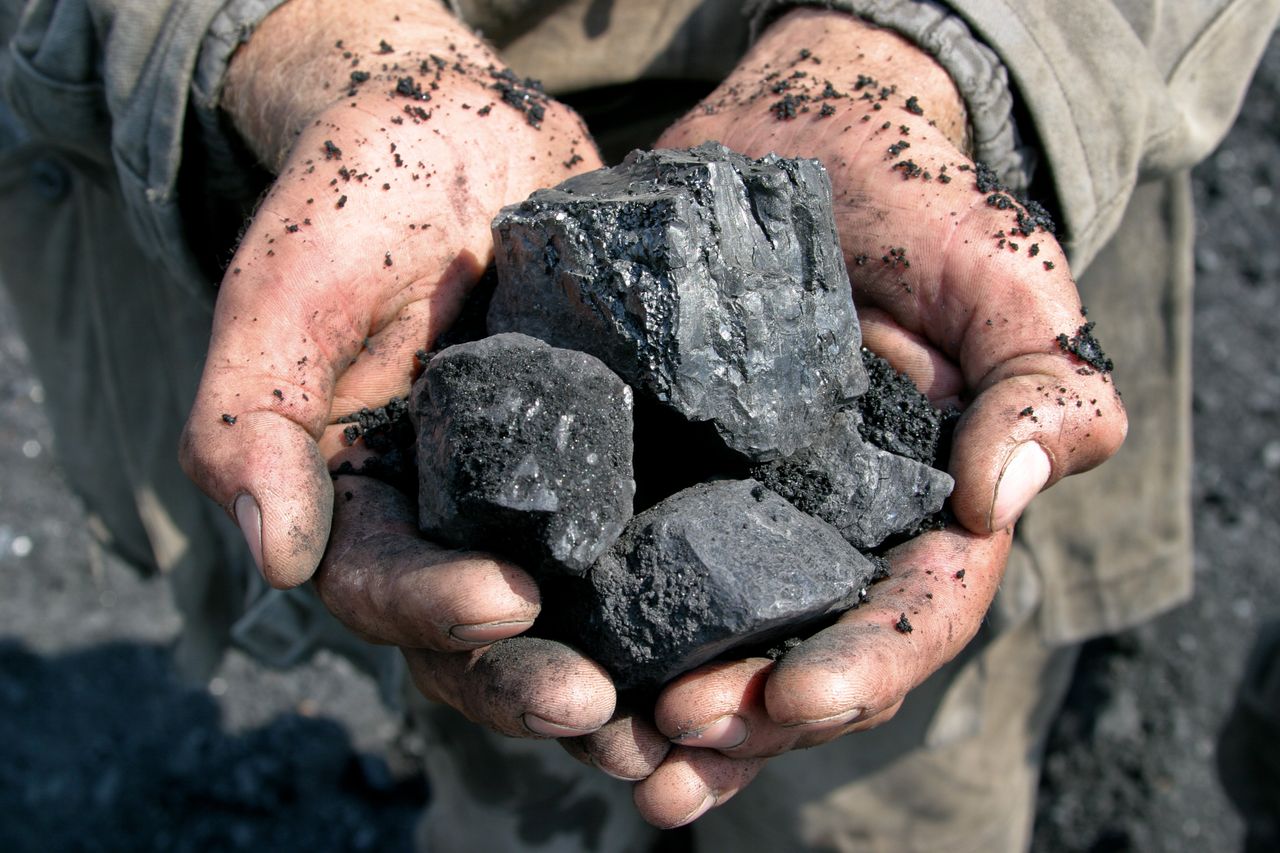 Mocne zarzuty wobec Rosji. "Do Polski trafia węgiel wydobywany w Donbasie"