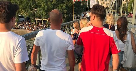 Mariusz Szczygieł spotkał Polaków w Budapeszcie. Pisze, że naubliżali turystkom