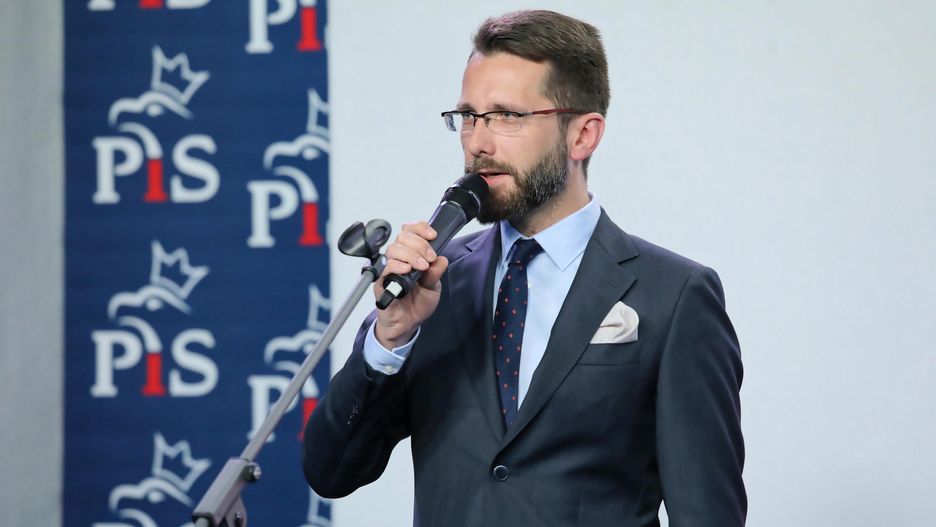 Wicerzecznik PiS Radosław Fogiel potwierdził, że Mateusz Morawiecki zostanie chwilowo ministrem sportu