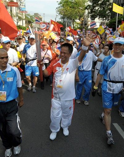 Ogień olimpijski w Bangkoku