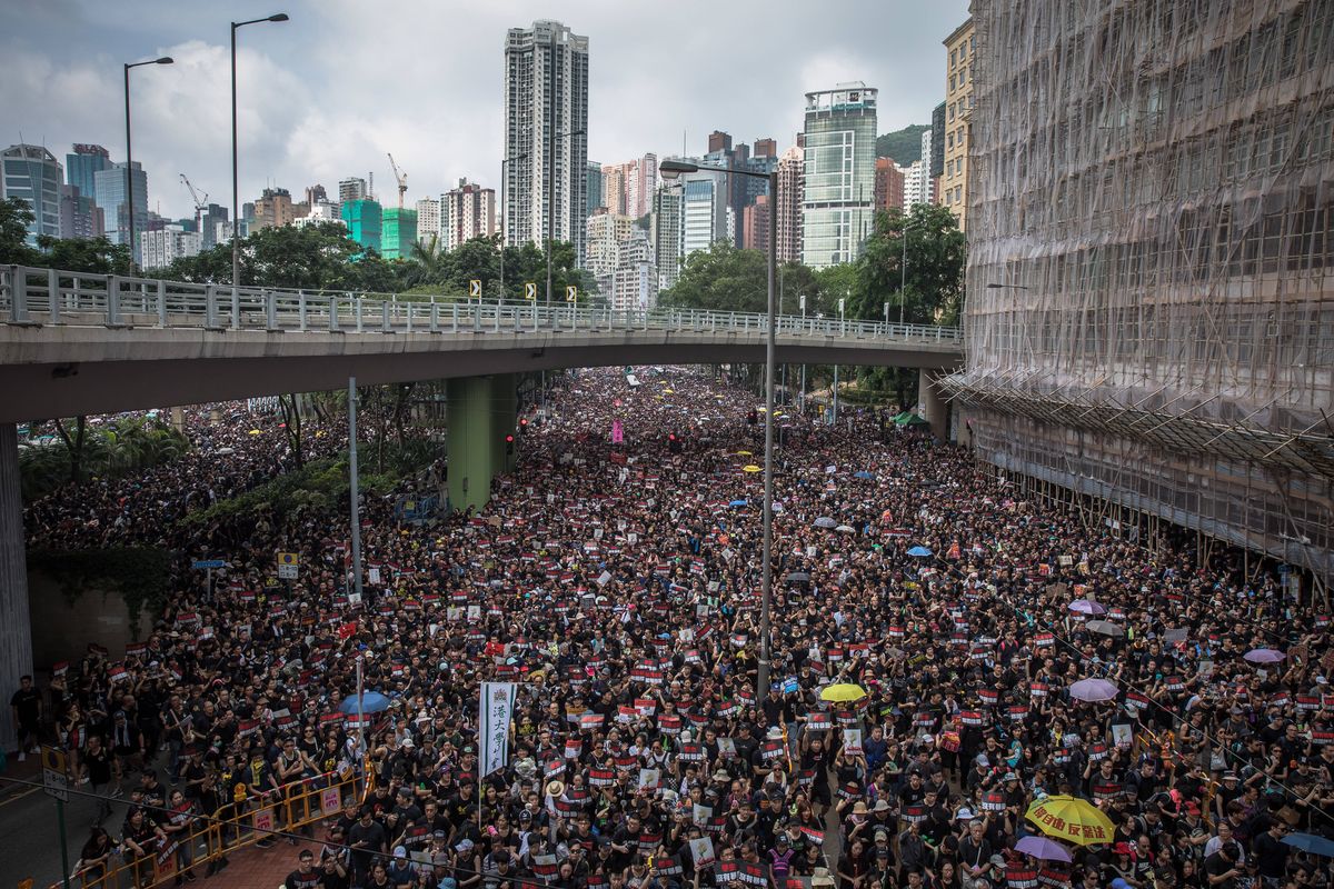 Hongkong. Znowu demonstracja przeciw rządowi i brutalnej policji