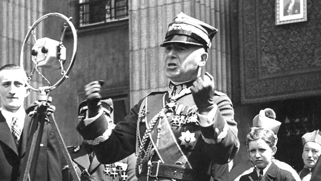 Edward-Śmigły Rydz w trakcie przemówienia