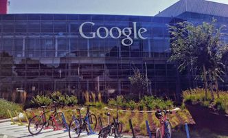 Akcje właściciela Google'a mocno w dół. Po ważnej decyzji władz USA dot. monopolu