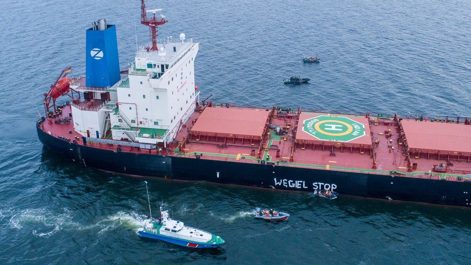 Działacze Greenpeace uniemożliwili rozładunek węgla z Mozambiku