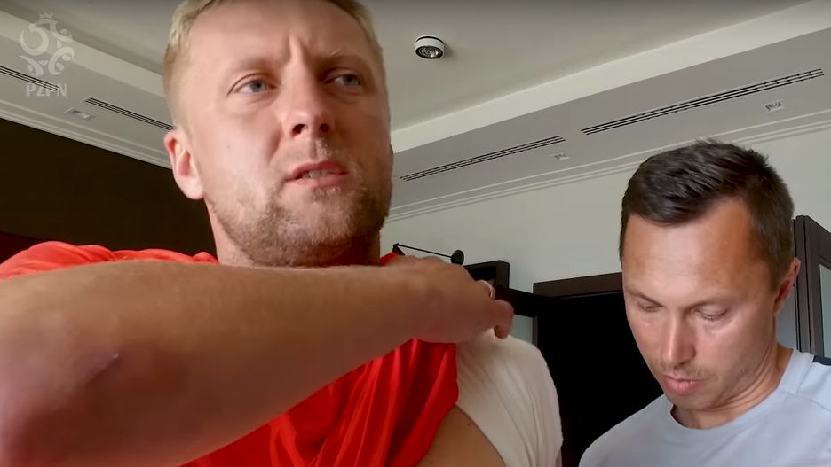 Kamil Glik doznał urazu barku podczas gry w siatko-nogę