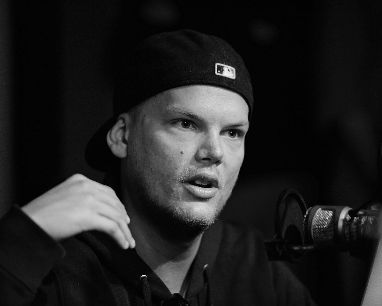 Rodzina Avicii zabrała głos. Po 3 dniach podziękowała fanom za słowa wsparcia