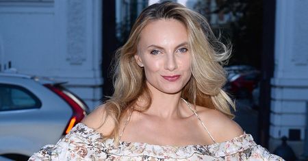 Sylwia Gliwa w lateksowym stroju kąpielowym. Nie przeszkadza jej upał