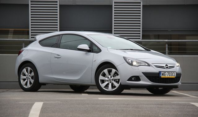Opel Astra GTC 1.4 Enjoy: dla młodych i bogatych