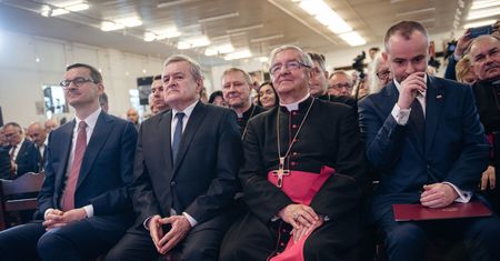 Dariusz Bruncz: "Abp Głódź to skuteczny dyplomata. Ma imponujące kontakty we wszystkich partiach" (Opinia)