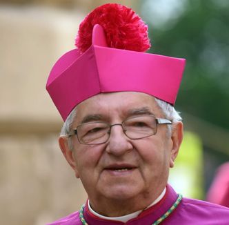 Były wojskowy wytknął arcybiskupowi Głódziowi "nieprzyzwoitą emeryturę". To co najmniej 10 tys. zł