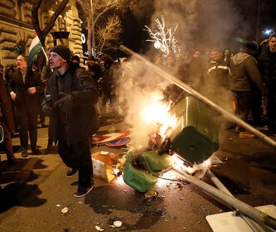 Węgrzy nie chcą pracować jak niewolnicy. Rządowi Orbana to nie przeszkadza