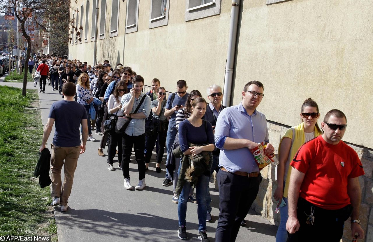 Węgrzy masowo poszli na wybory. Pogoda sprzyjała przede wszystkim opozycji