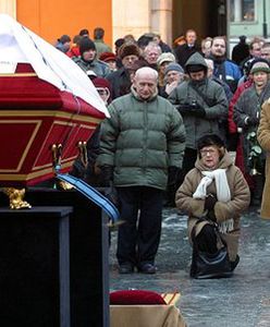 Tłumy na pogrzebie "kuriera z Warszawy"