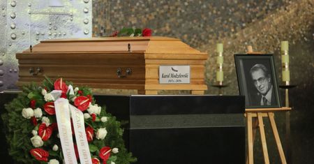Pogrzeb Karola Modzelewskiego. "Wsiadł na kobyłę historii"