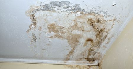 Dramatyczna sytuacja lokatorów na Pradze. W mieszkaniach nie ma ogrzewania i wody