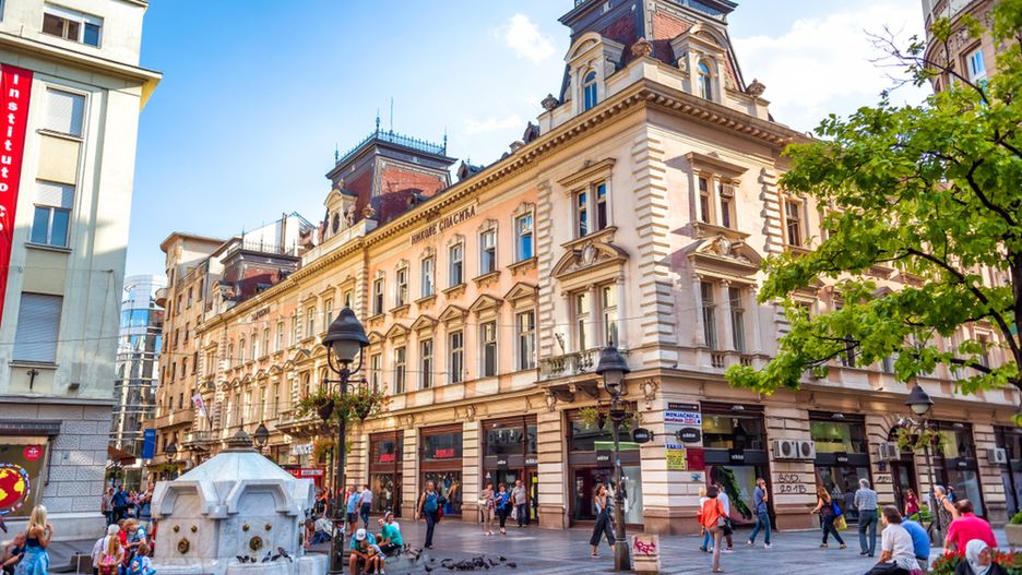 W centrum miasta można oglądać budynki z XVIII w., a także budowle wzniesione w stylu secesyjnym
