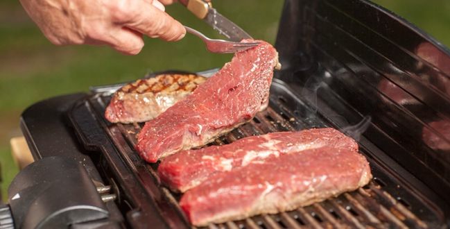 Lubisz smażoną i grillowaną karkówkę i boczek? Nie są zdrowe