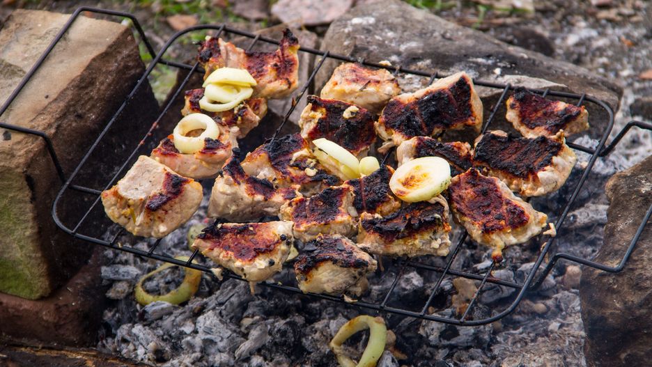 Pozwała sąsiadów za grillowanie