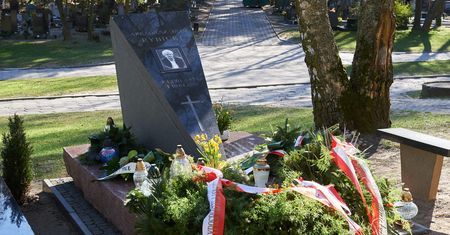 Jest protest przeciwko 2 ekshumacjom. Pod listem podpisały się rodziny zmarłych i politycy