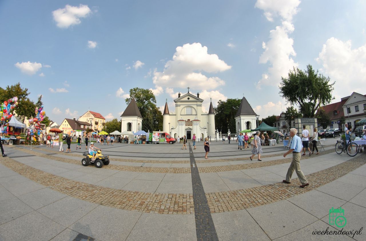 Lustro Twardowskiego. Odwiedź Węgrów