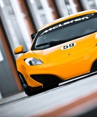 McLaren MP4-12C GT3: słabszy od seryjnego