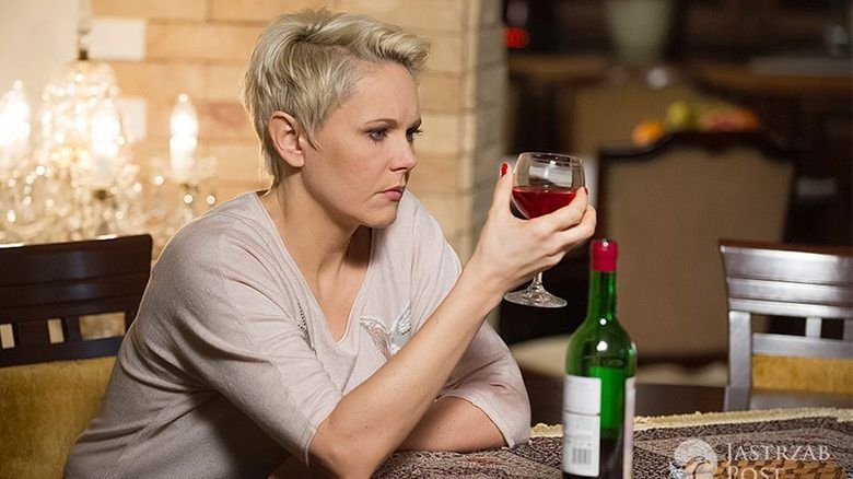 Ilona zdradza Maksa z urzędnikiem. To koniec jej związku z Brzozowskim w "Na Wspólnej", fot: x-news