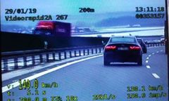 Zatrzymali jaguara na A4. "Prawko z internetu"