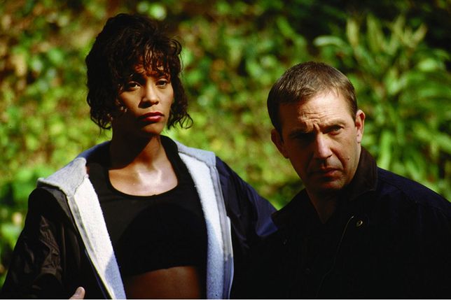 Kevin Costner i Whitney Houston w filmie "Bodyguard" 