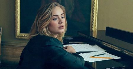Adele w marcowym wydaniu "Vogue'a" pozuje jak prawdziwa modelka [GALERIA]