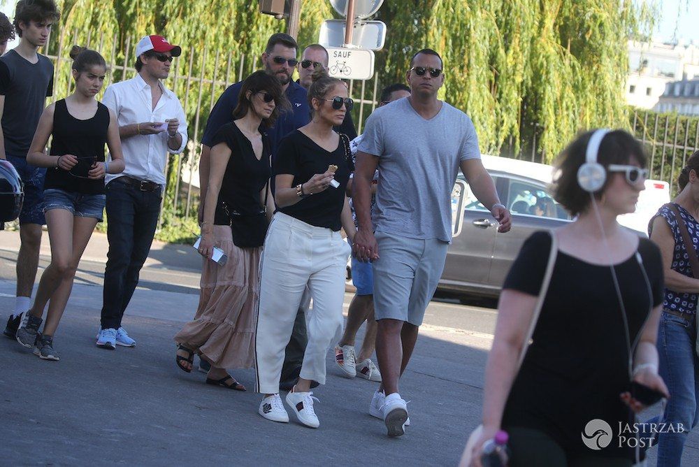 Jennifer Lopez i Alex Rodriguez na spacerze po Paryżu