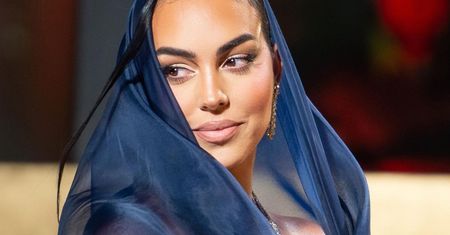 Ale afera! Georgina Rodriguez pokazała się w stroju, który oburzył Saudyjczyków: "To miejsce publiczne". Lecą gromy
