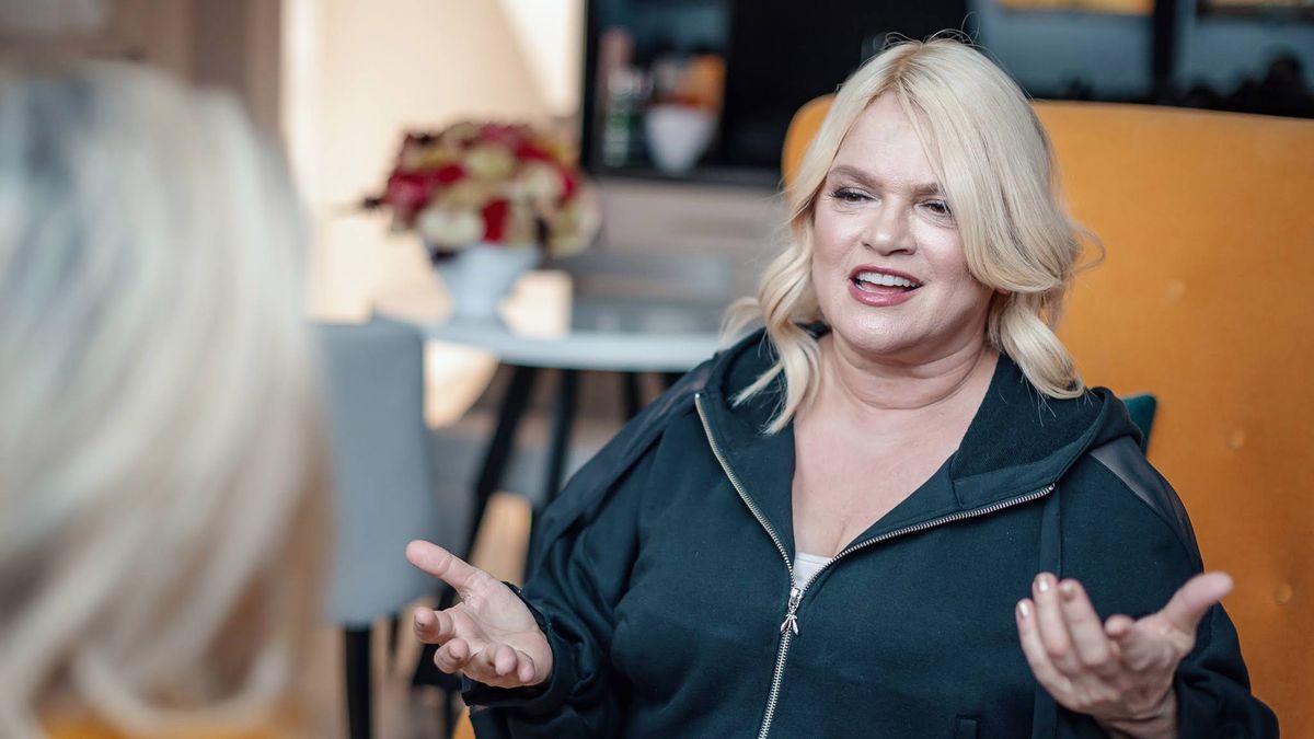 Katarzyna Figura podczas wywiadu z Aldoną Sosnowską-Szczuką w My Story Apartaments Sopot.