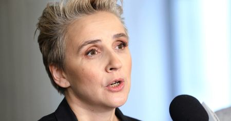 "To jak zabawa w piaskownicy". Posłanka odsłania kulisy układania list