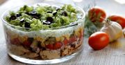Sałatka gyros z kurczakiem na imprezę