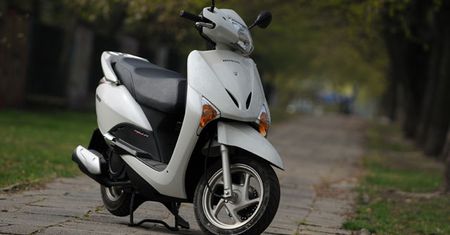 Honda Lead 110: małe jest piękne
