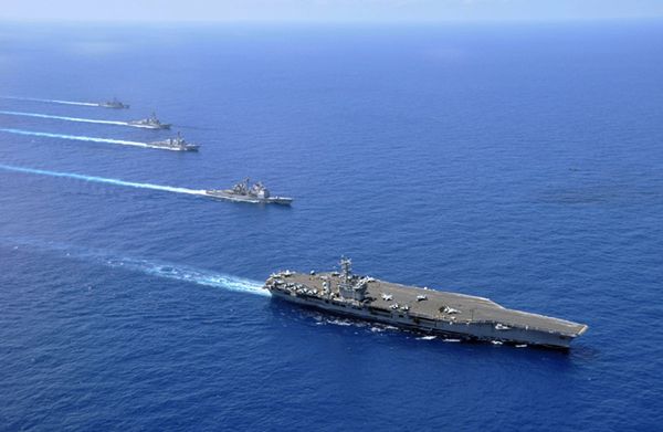 USA: atomowy lotniskowiec USS Nimitz wpłynął na Morze Czerwone