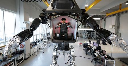 Robot z "Avatara" istnieje i już stawia pierwsze kroki