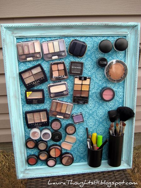 Make-up Magnet Board