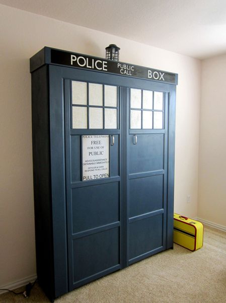 Tardis Murphy Bed