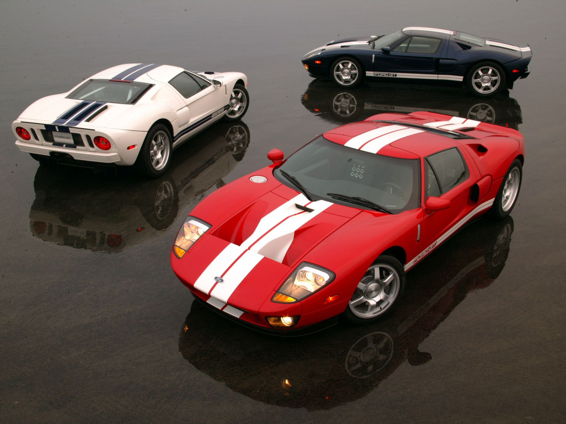 2005 Ford GT (fot. Materiały prasowe) 