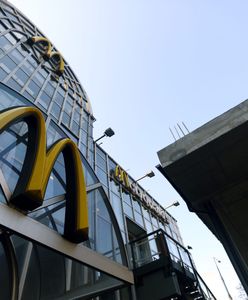 Baloniki, daszki i szkolne wycieczki. 25 lat McDonald’s w Polsce