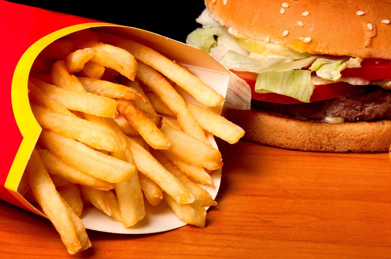 Pracownicy zdradzają, czego nie zamawiać w fast foodach