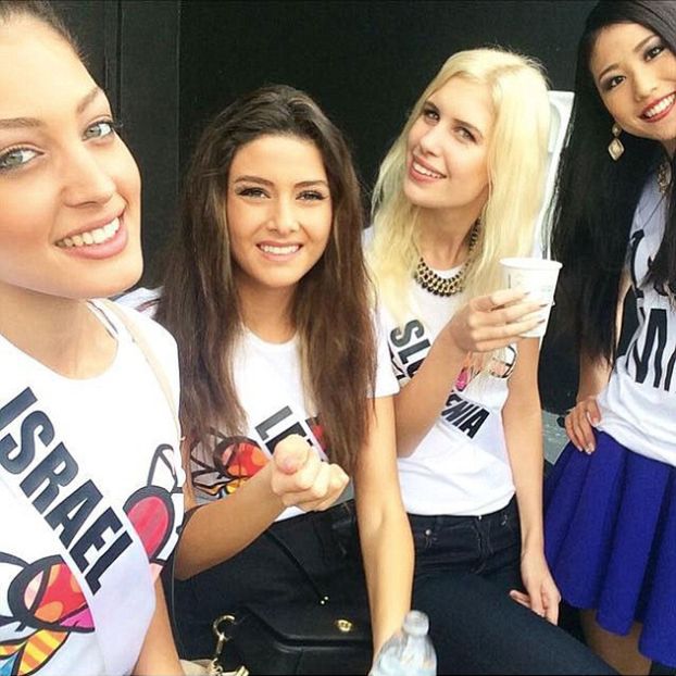 Chcą ODEBRAĆ TYTUŁ Miss Libanu za... "selfie" z Miss Izraela!