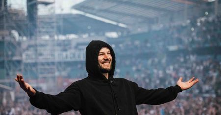 Awantura na Narodowym. Kim jest Białorusin, który wyprzedał stadion?